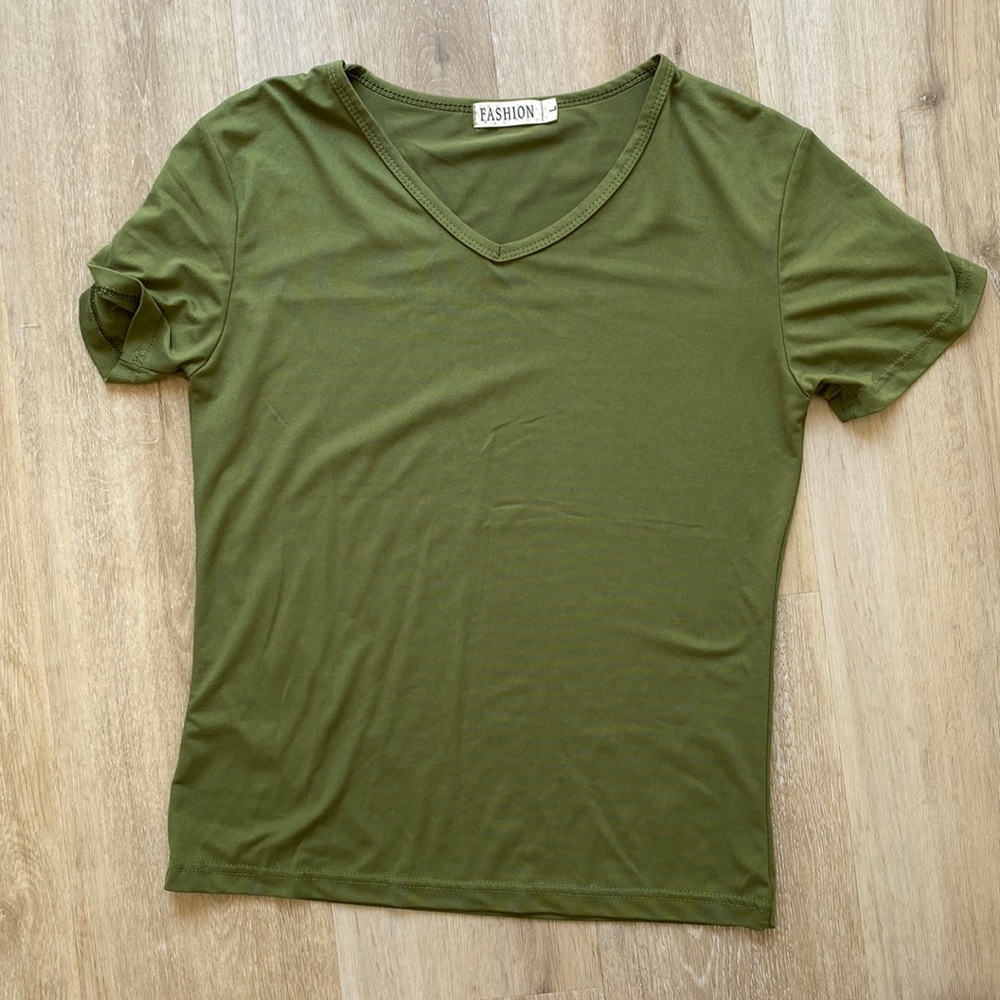 Brand new T-shirt, green color